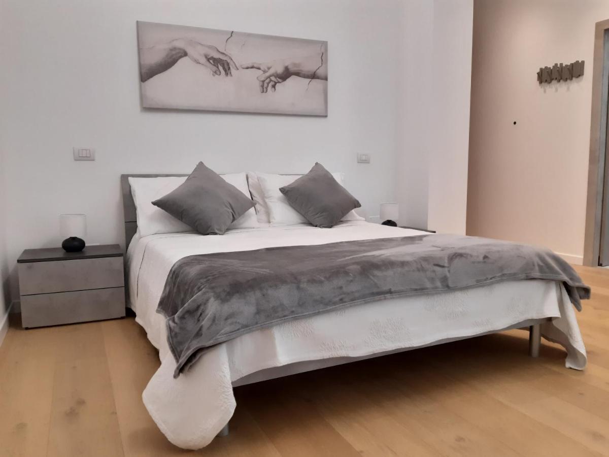 Piazza Mazzini Apartment レッチェ エクステリア 写真