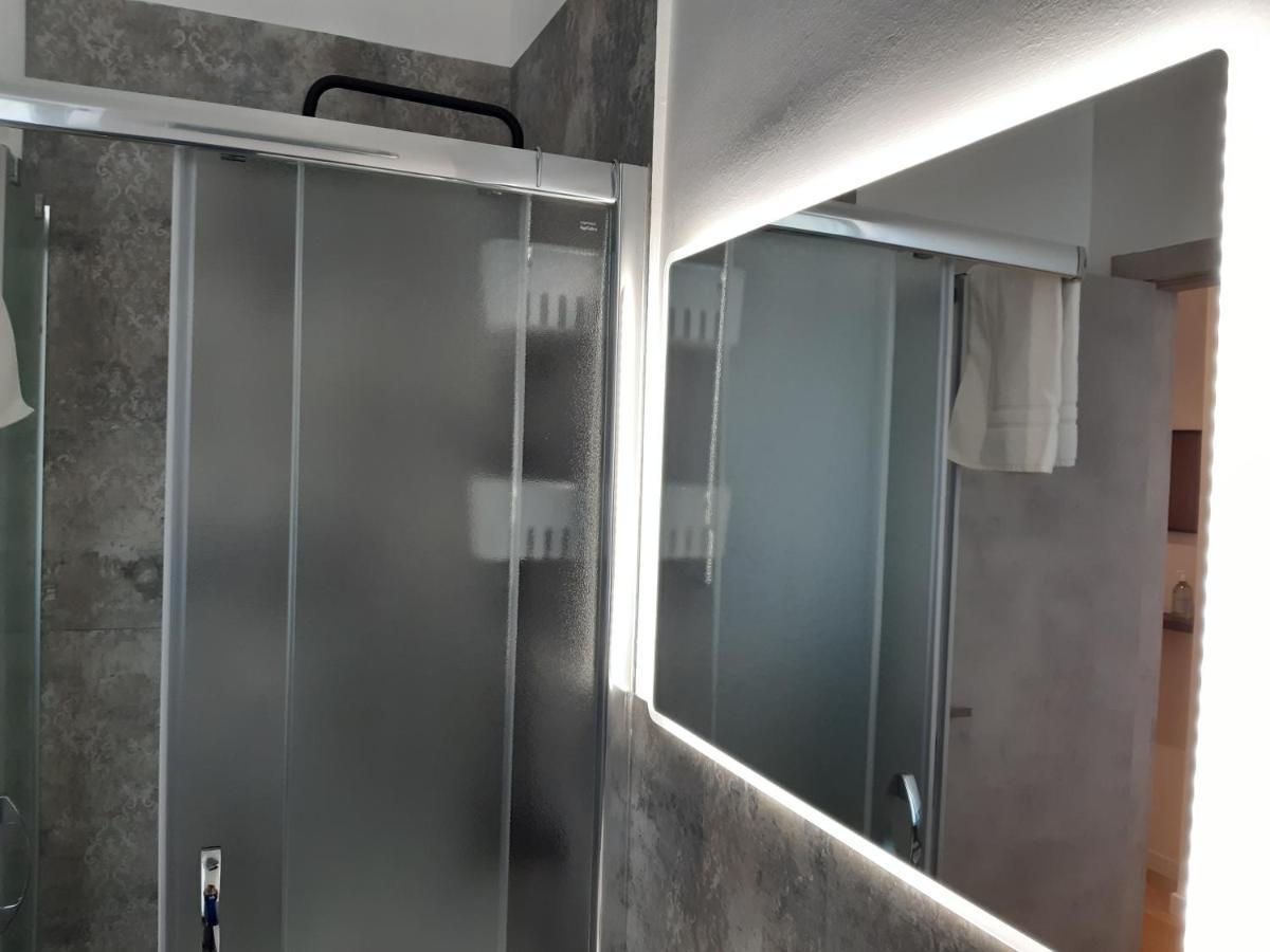 Piazza Mazzini Apartment レッチェ エクステリア 写真